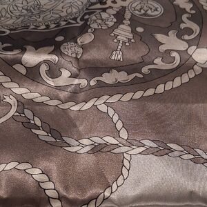 Dennis Basso Brown and Cream Scarf READ DESCRIPTION